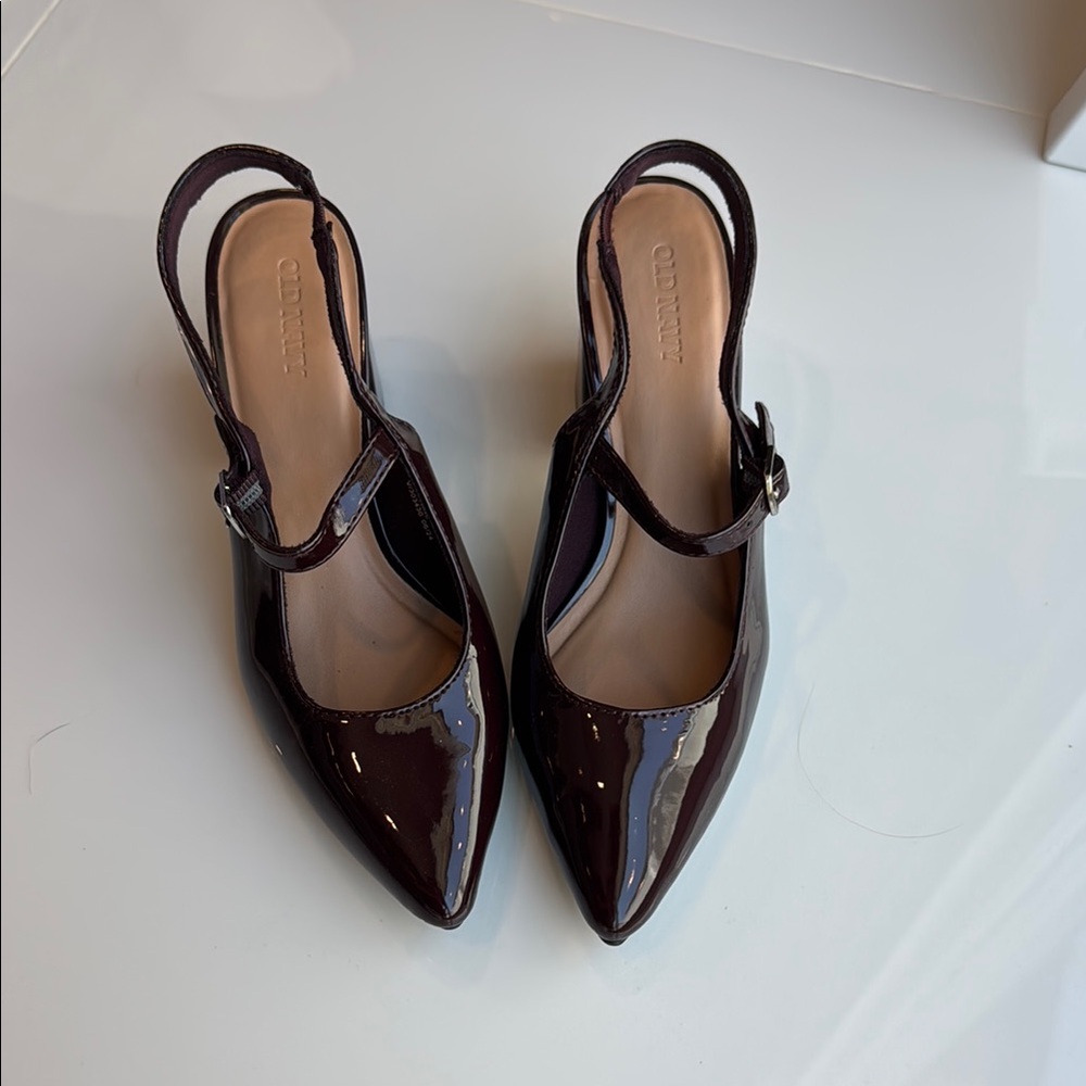 Maroon Women's Black Slingback Heels